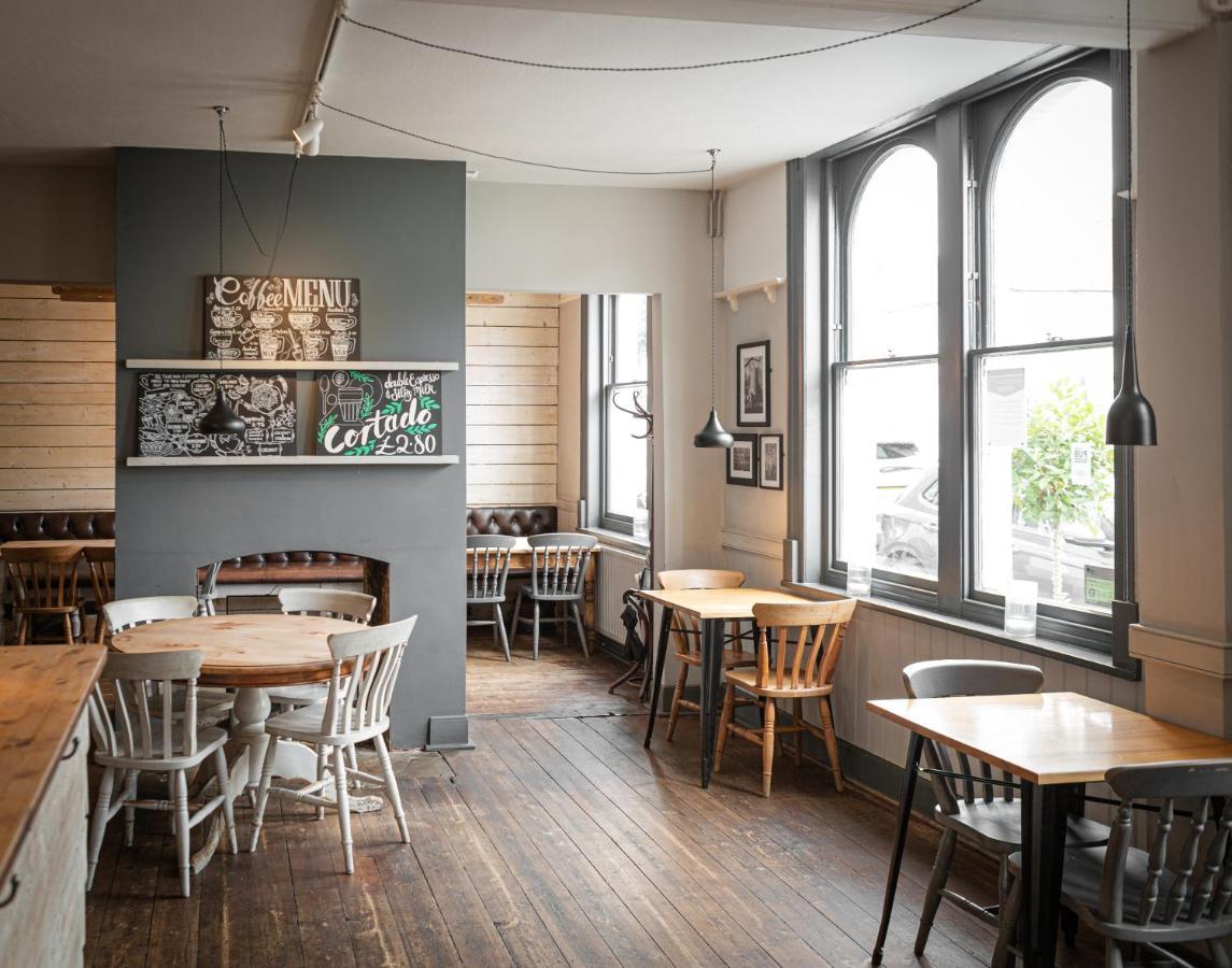 The Kings Head Bed & Breakfast Wye Bagian luar foto