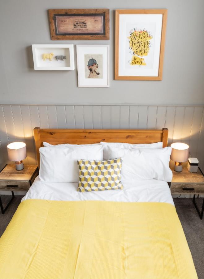 The Kings Head Bed & Breakfast Wye Bagian luar foto