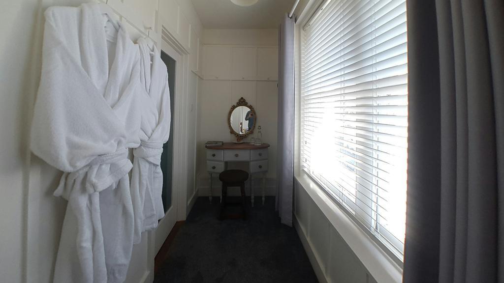 The Kings Head Bed & Breakfast Wye Bagian luar foto
